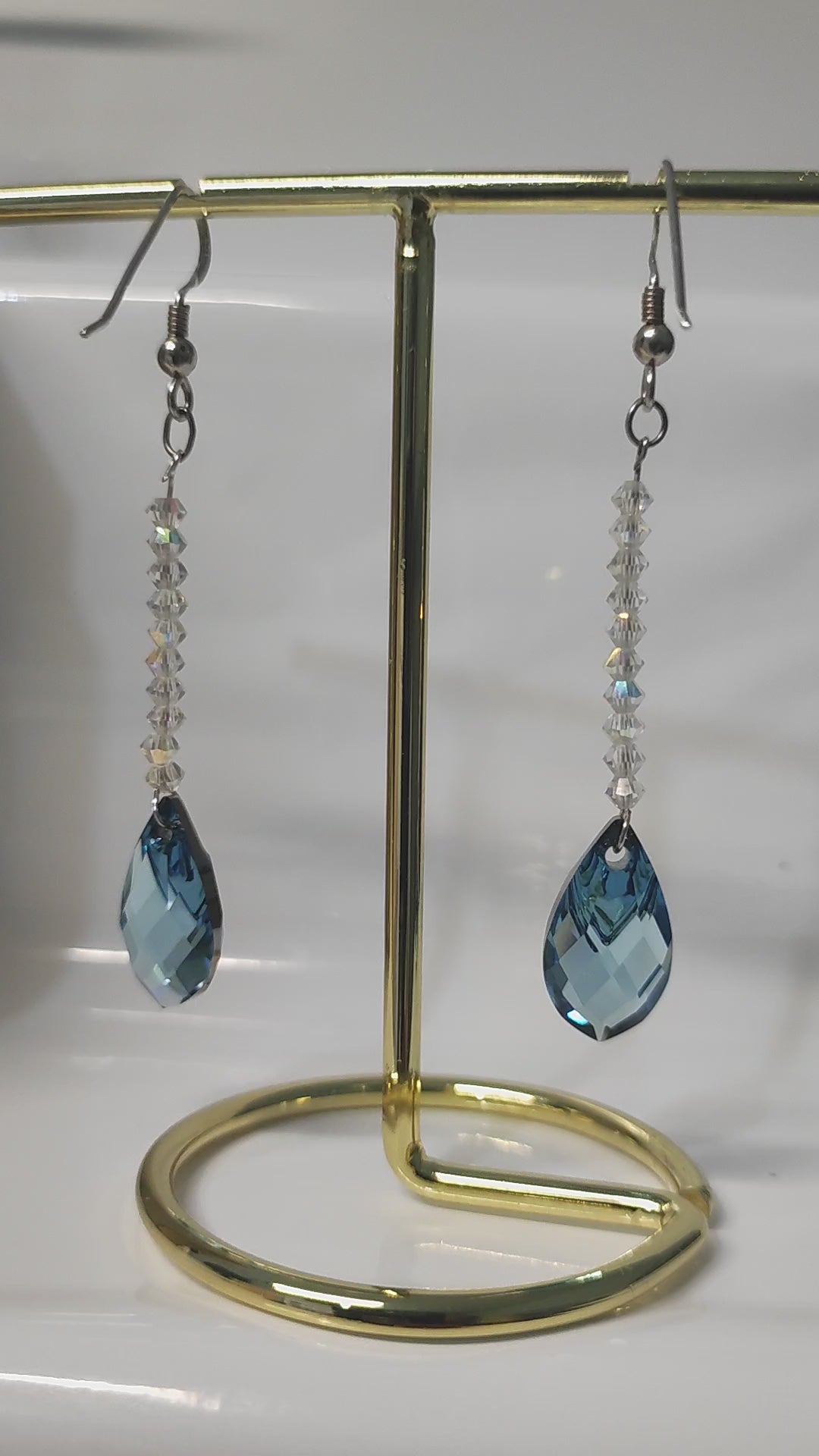 Sirena: The Mermaids' Fin- Earrings